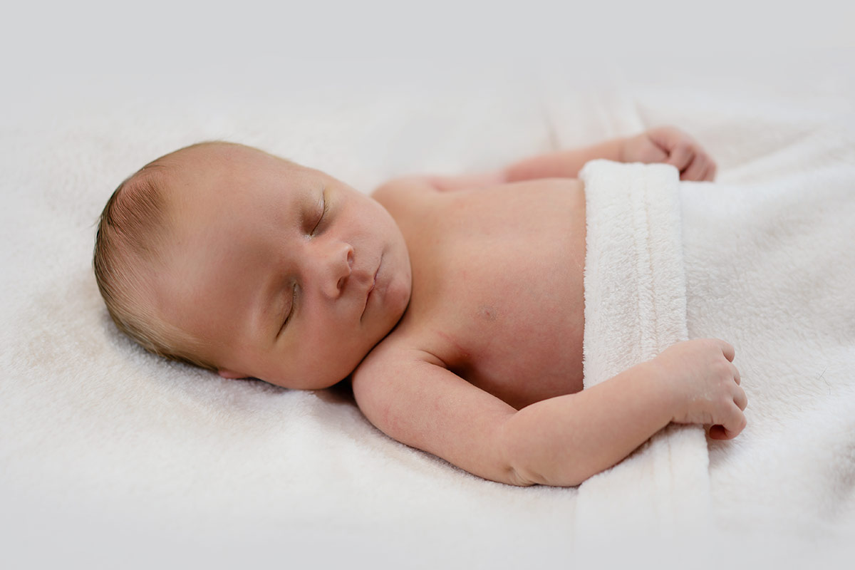 Newborn Shooting im Donna Bellini Fotostudio