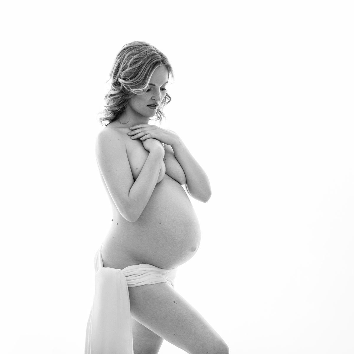 emotionale-babybauch-bilder-muenchen-fotostudio