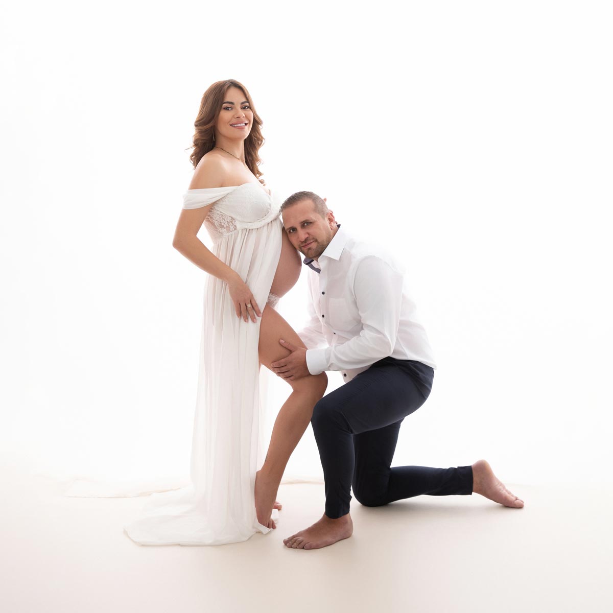 Babybauch-Fotoshooting-Muenchen-mit-Partner